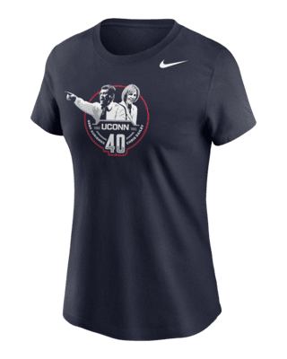 新品 Nike NCAA UCONN ロゴ Tシャツ Mサイズ　海外限定 UConn Mens and Womens Apparel, Clothing, Gear and Merchandise